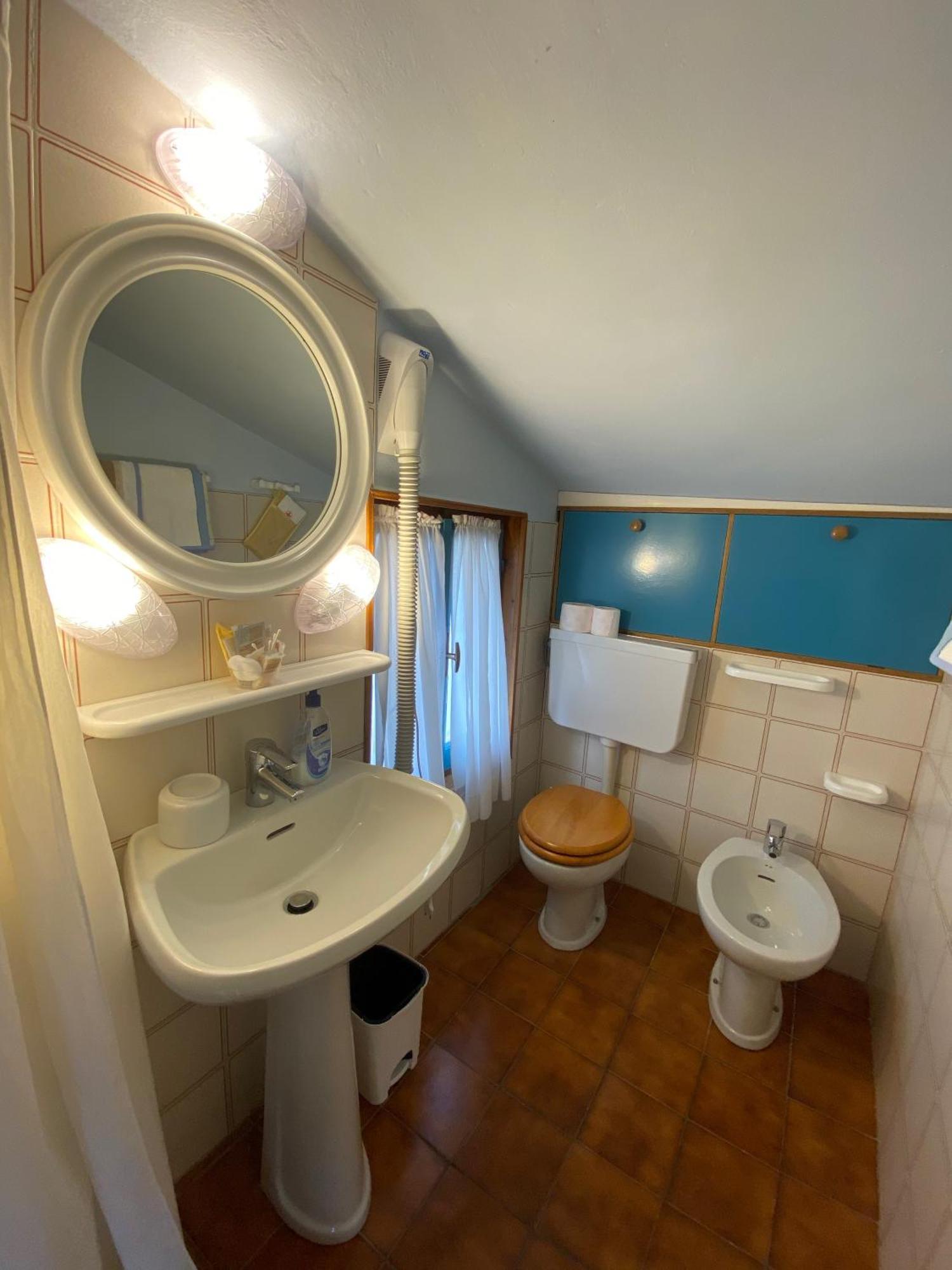 Albergo La Pineta Andora Bilik gambar